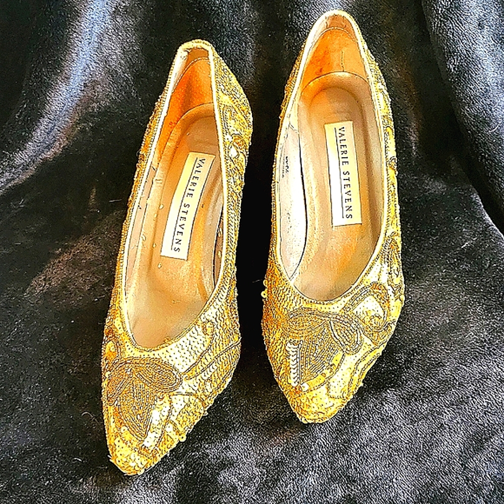 Valerie Stevens Gold Beaded Pointed Toe Flats